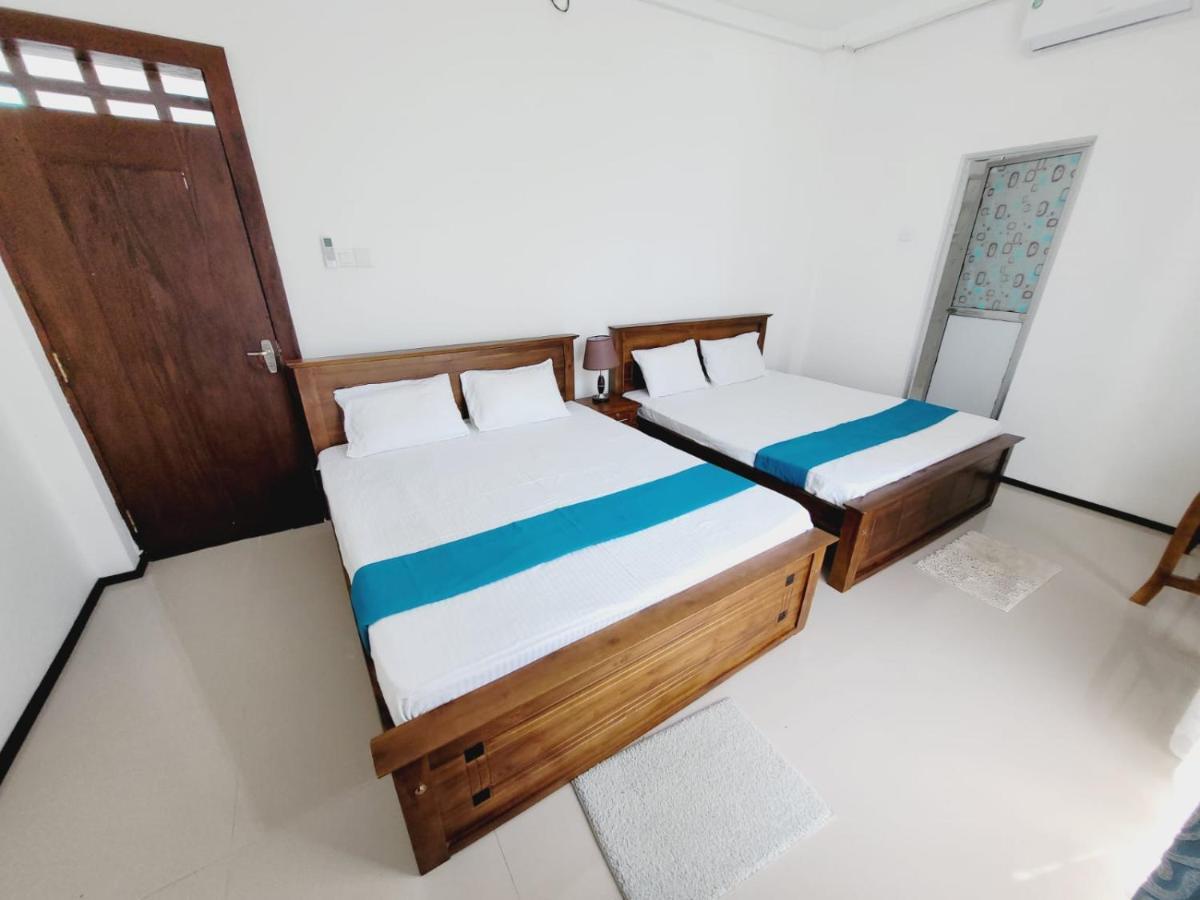 Vidushi Home Minuwangoda Екстериор снимка