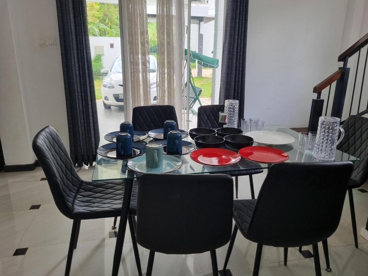 Vidushi Home Minuwangoda Екстериор снимка
